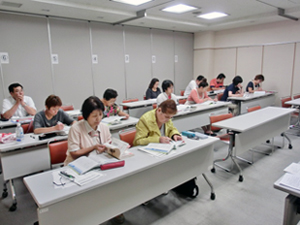 「介護福祉士受験対策講座」受講中の様子2